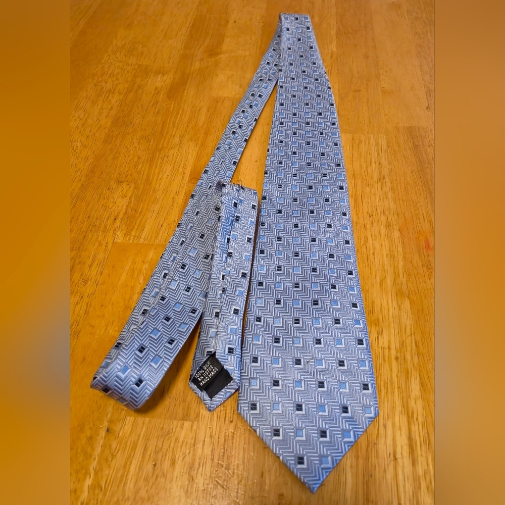 Joseph &‎ Feiss Blue and Gray Silk Tie